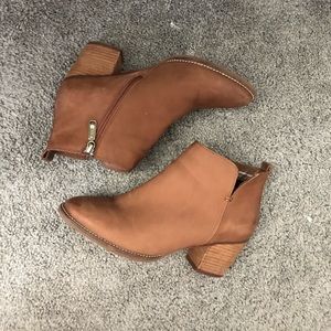 Blondo Tan Ankle Boots - EUC - 9 9.5 🧡